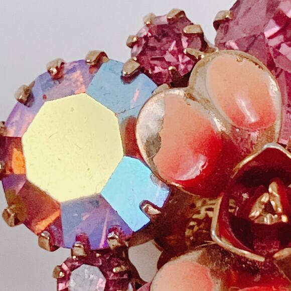 Signed Karu Arke Mid Century 50s Pink Rhinestone Enamel Flower Clip On Earrings - Picture 5 of 12